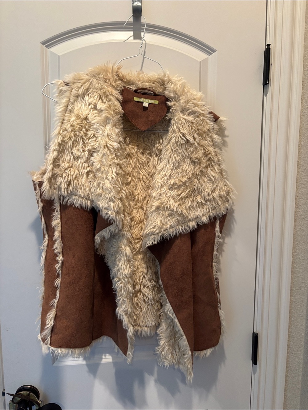 Gianni Bini Cream Faux Fur & Brown Suede-Look Teddy Vest
